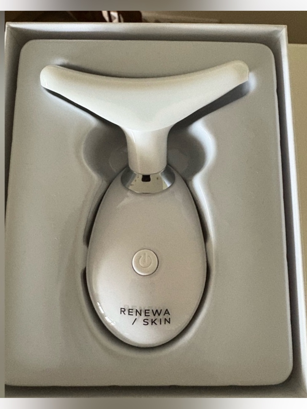 RenewaLift Non-Invasive Skincare Device - Picture 2 of 5